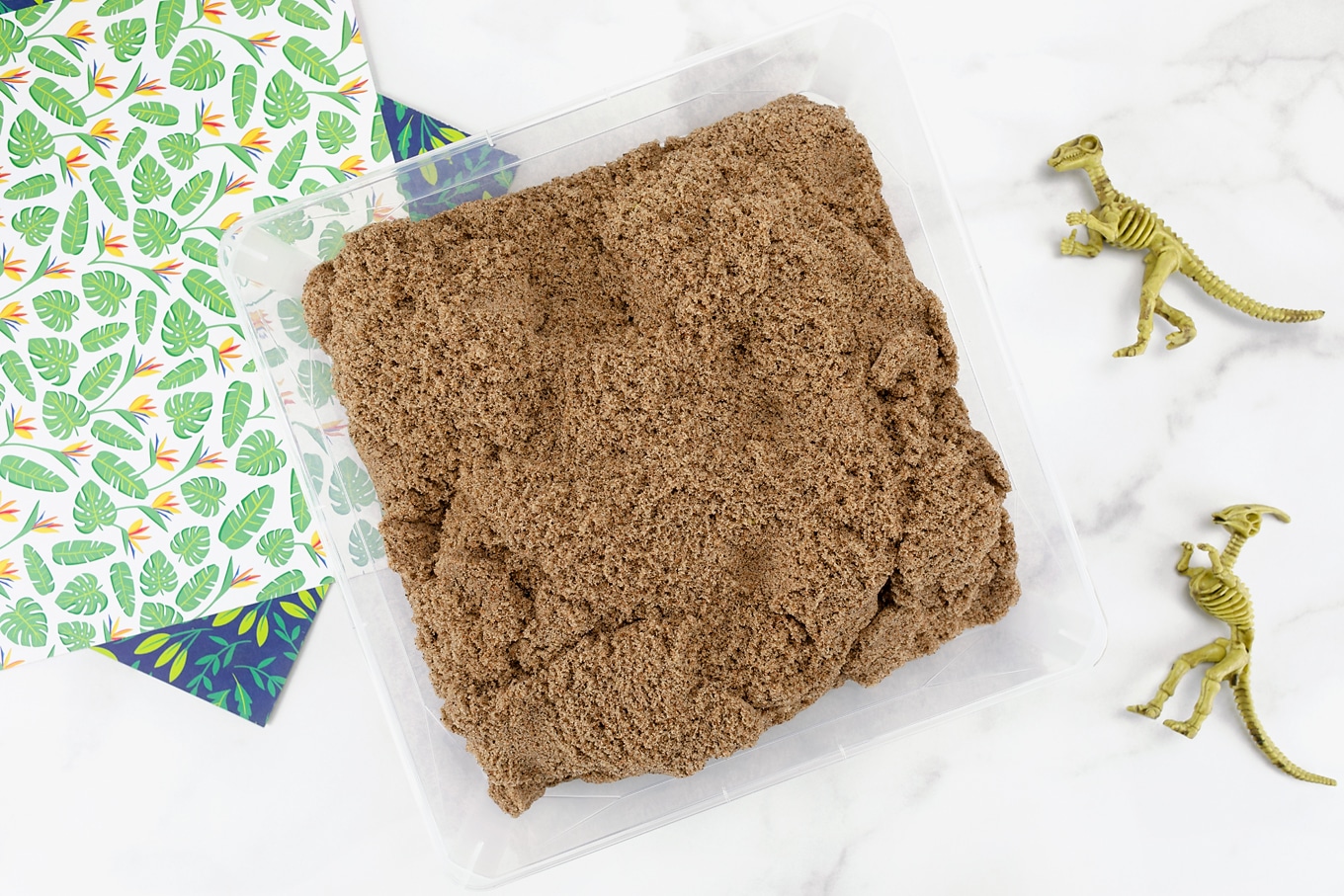 kinetic sand dino dig