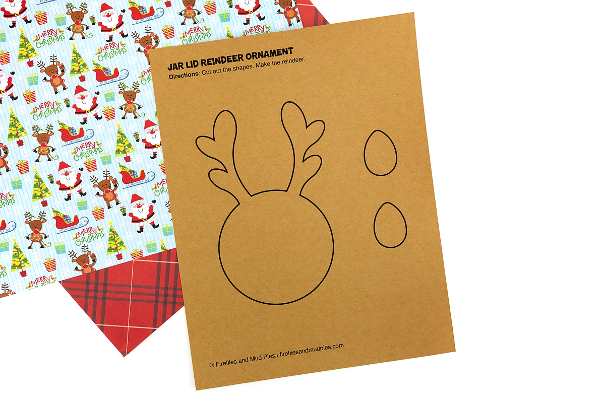 Photograph of the free printable Jar Lid Reindeer Ornament PDF.