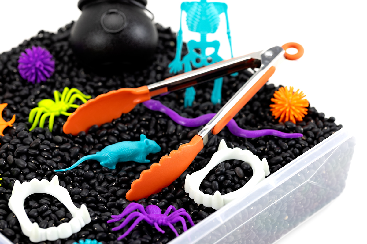 Halloween sensory idea for kids.