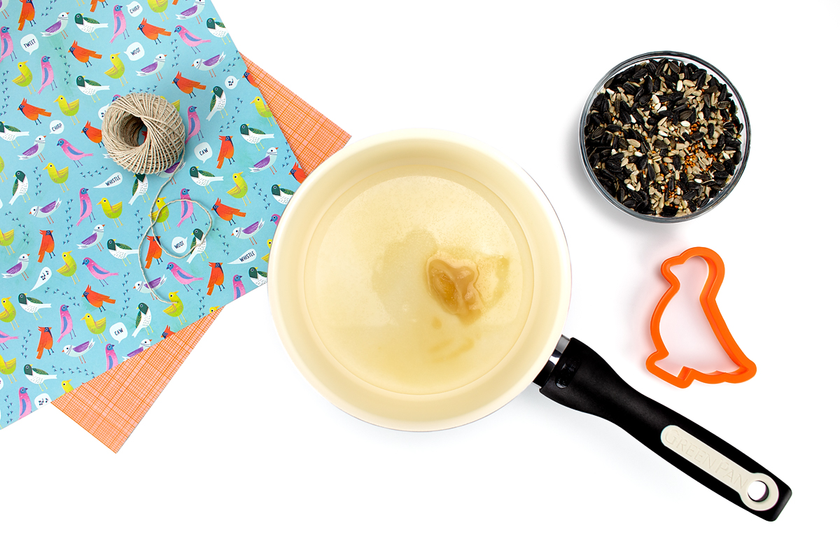 Agar agar dissolving in water.