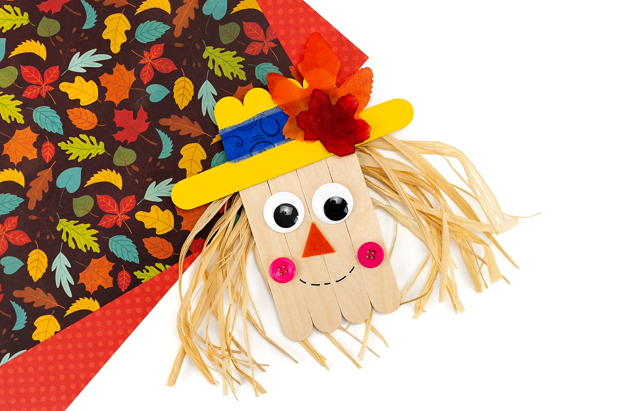 Finished popsicle stick scarecrow craft.