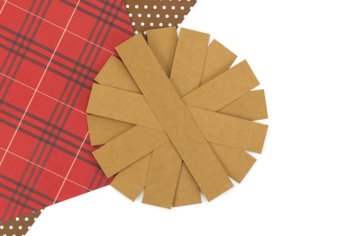 Paper strips arranged into a circle. 