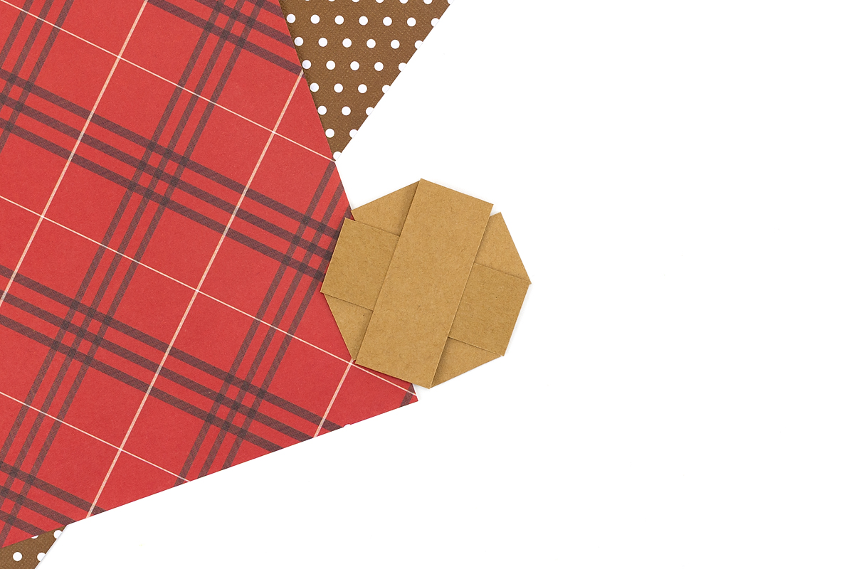 Paper strips arranged into a turkey head. 