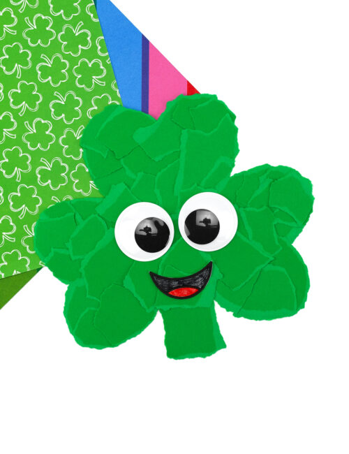 Torn paper shamrock craft for toddlers and preschoolers.