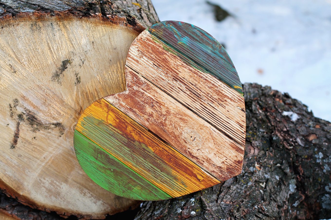 This Antiqued Wooden Heart craft is simple, inexpensive, and perfect for Valentine's Day.