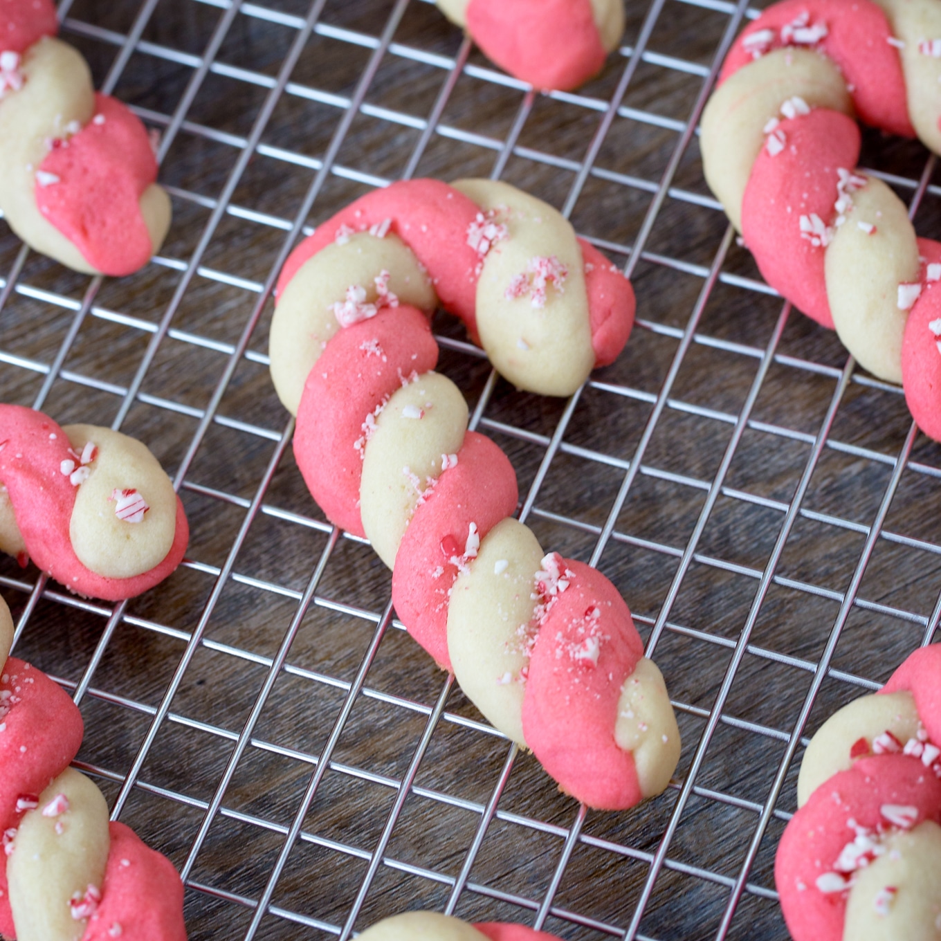 Peppermint Candy Cane Cookies with Crushed Peppermint