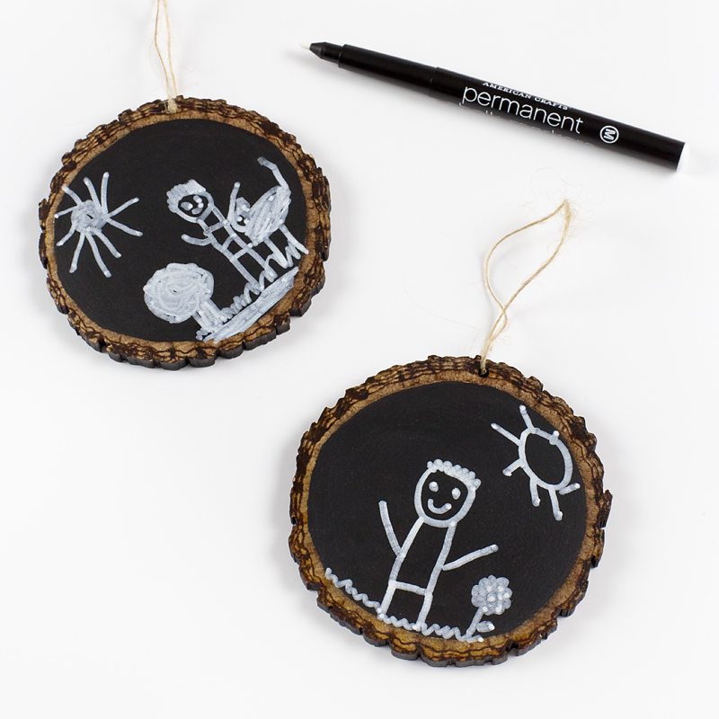 Easy Keepsake Chalkboard Ornaments