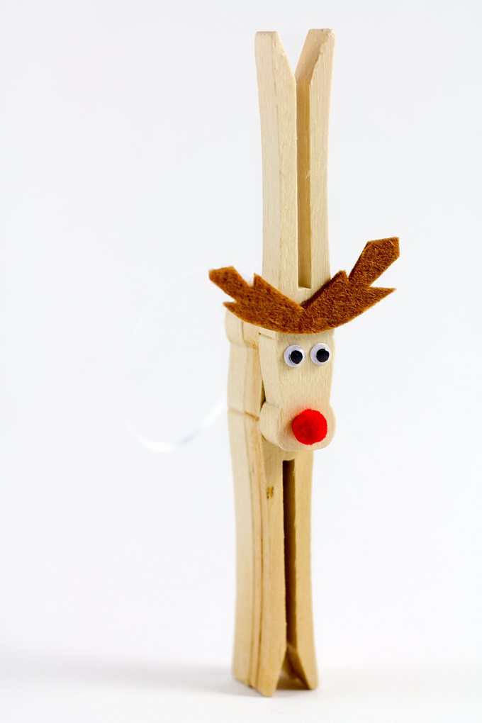clothespin reindeer