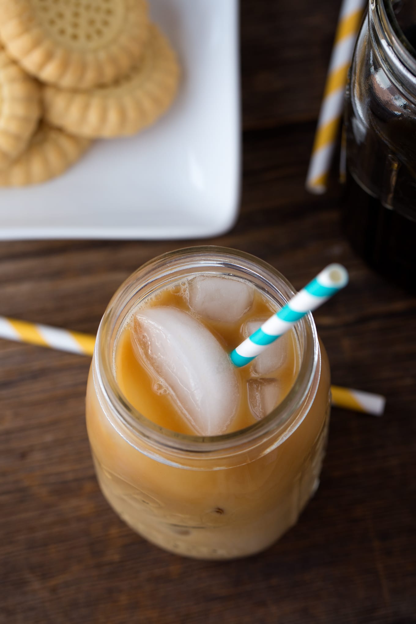 Just in time for summer, learn how to make delicious coffee shop style Cold Brew Coffee right in your own kitchen.