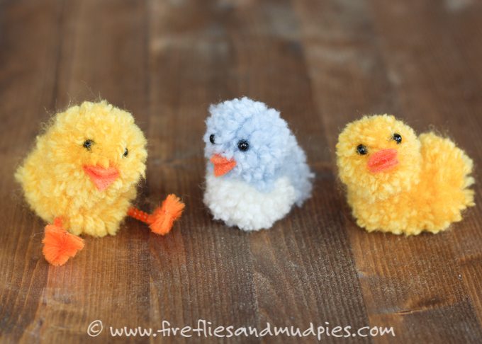 Simple Pom Pom Baby Chicks – Learn how to make pom pom pets for Easter. These adorable baby chicks are the perfect Easter basket addition and can be made with simple craft supplies.