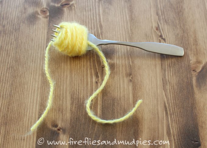 Simple Pom Pom Baby Chicks – Learn how to make pom pom pets for Easter. These adorable baby chicks are the perfect Easter basket addition and can be made with simple craft supplies.