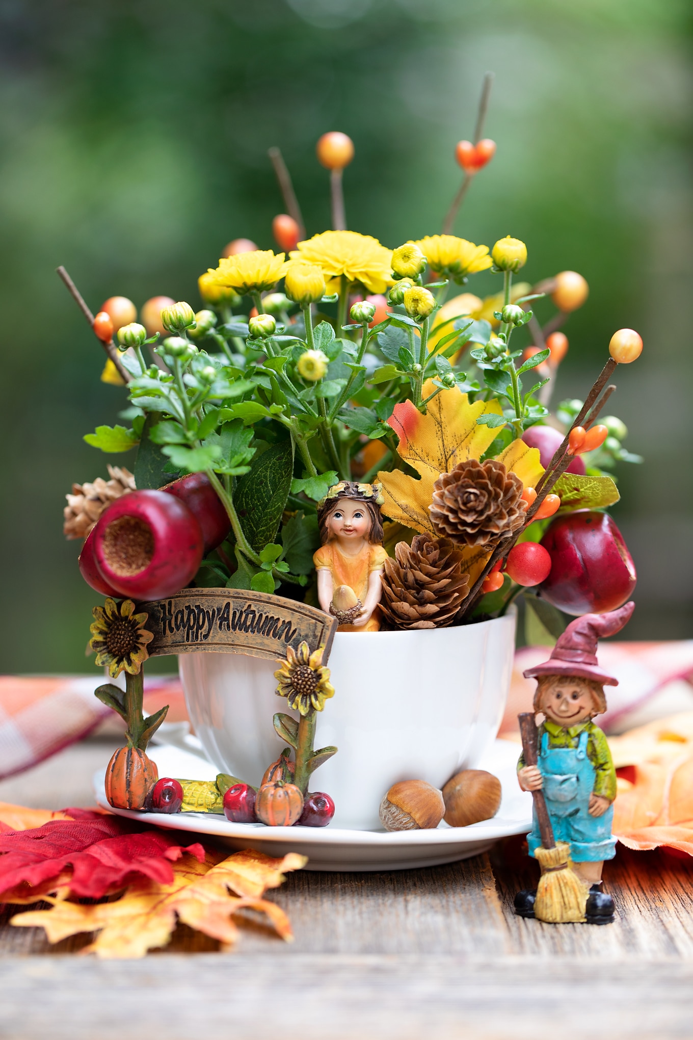 Beautiful and Colorful Fall Teacup Garden
