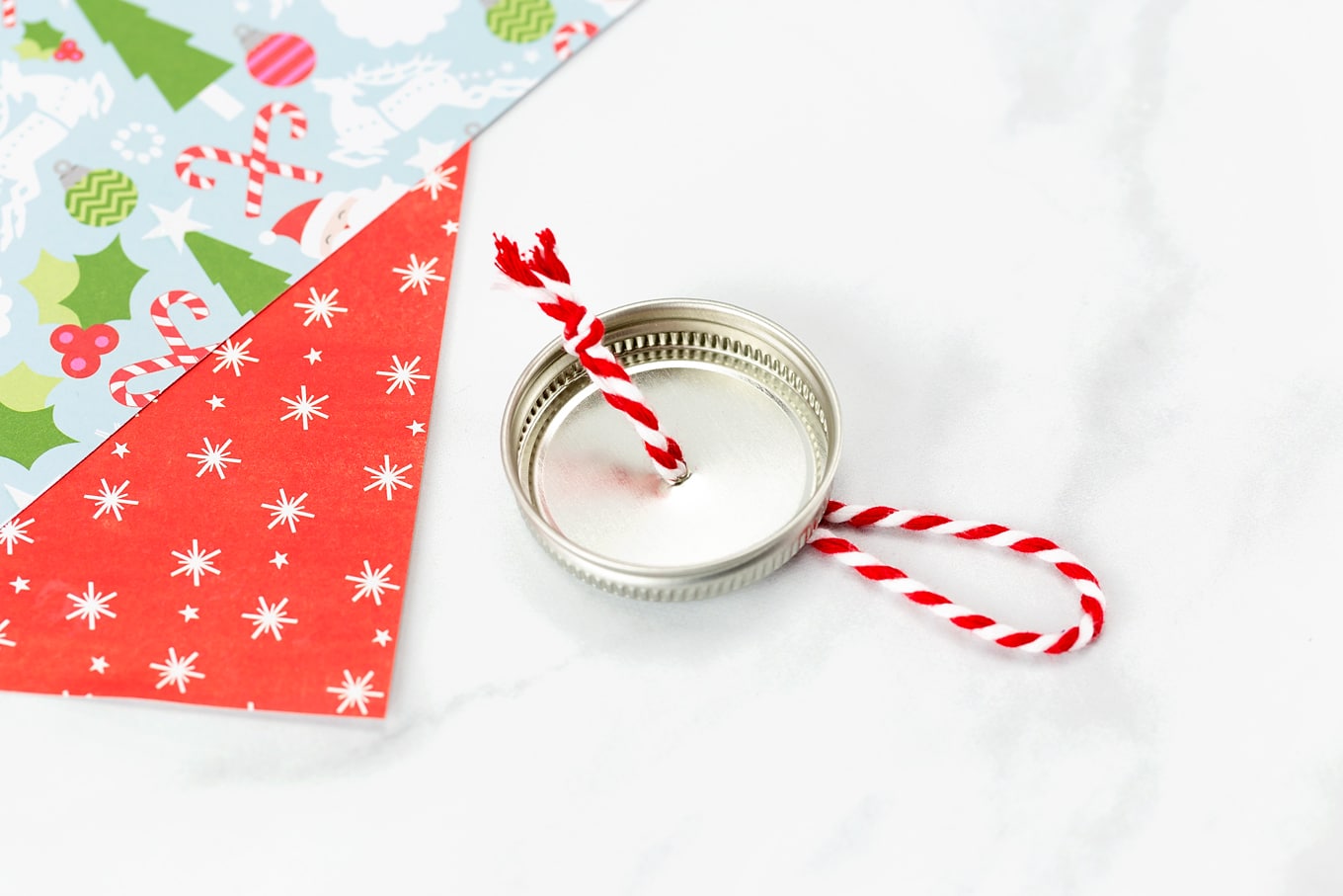 Lid of Glitter Jar Ornament