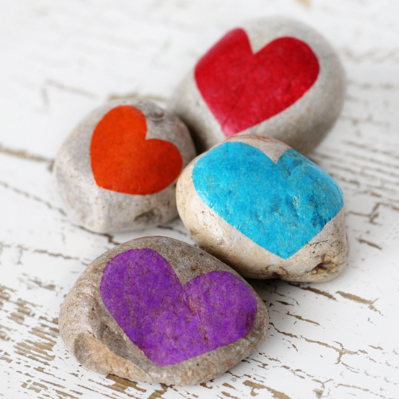 Learn how to use Gratitude Stones to cultivate a sense of gratitude, an important social-emotional skill that can increase happiness and improve health. 