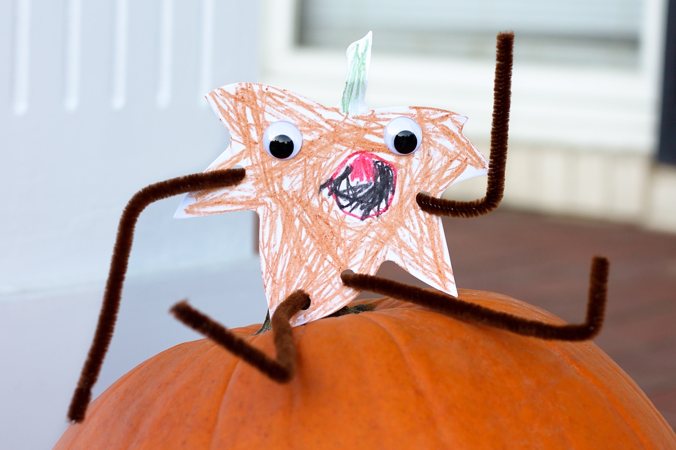 Kid-Made Paper Leaf Harvest Buddy Craft