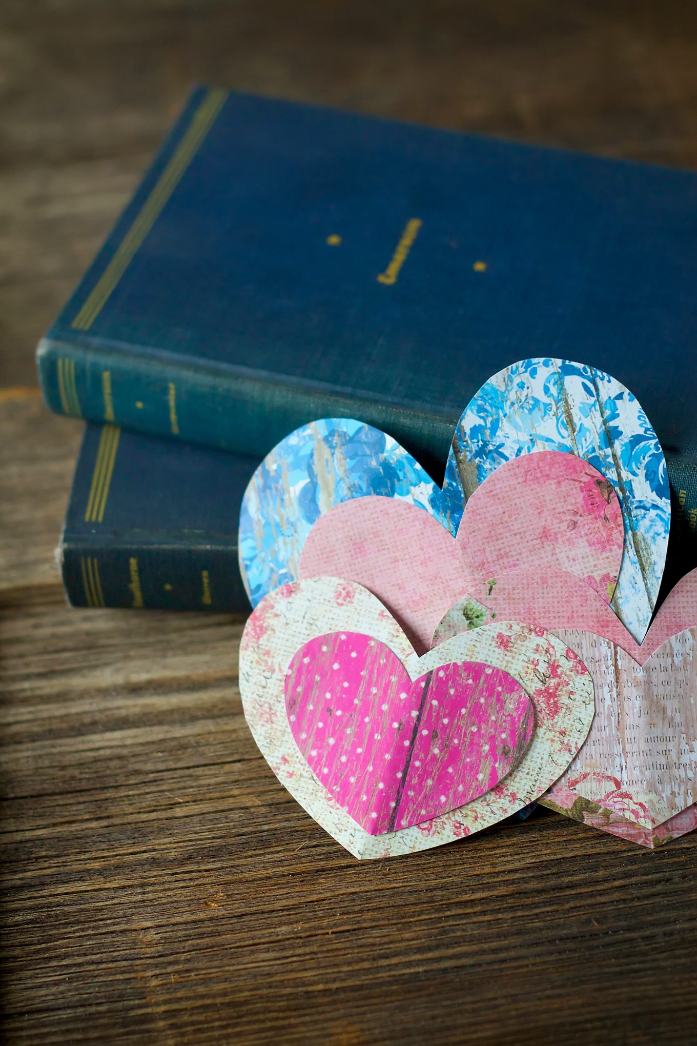 Learn how to create Easy Heart Bookmarks, the perfect Valentine's Day craft for readers of all ages!