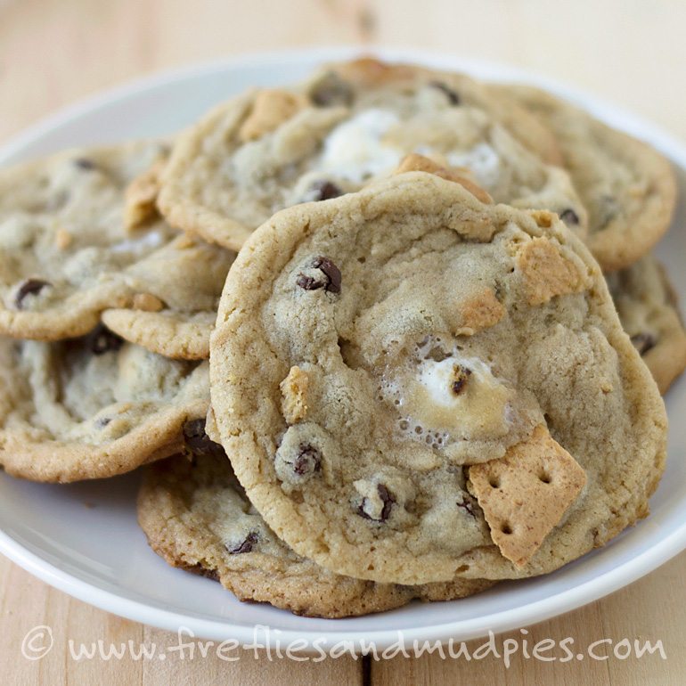S'mores Cookies | Fireflies and Mud Pies