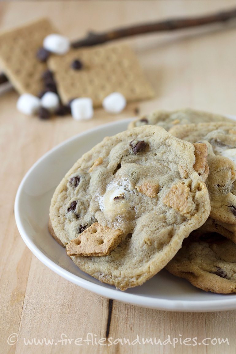 S'mores Cookies | Fireflies and Mud Pies