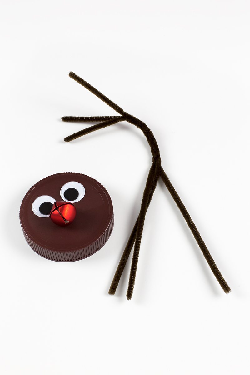 Jar Lid Reindeer Ornament