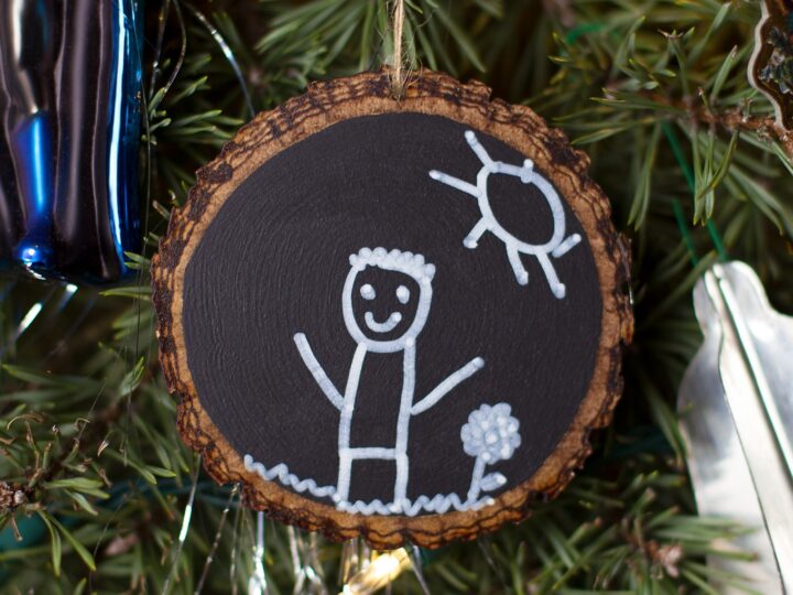 Easy Keepsake Chalkboard Ornaments