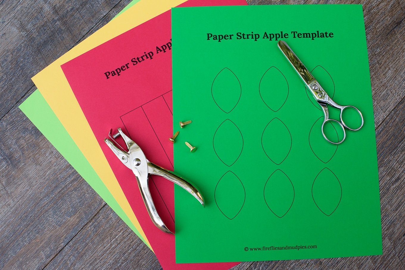 Deliver Your Particular Basic Paper Apple Craft with Cost-free Printable photograph relating to Printable Apple Template named Crank out Your Particular Straightforward Paper Apple Craft with Cost-free Printable