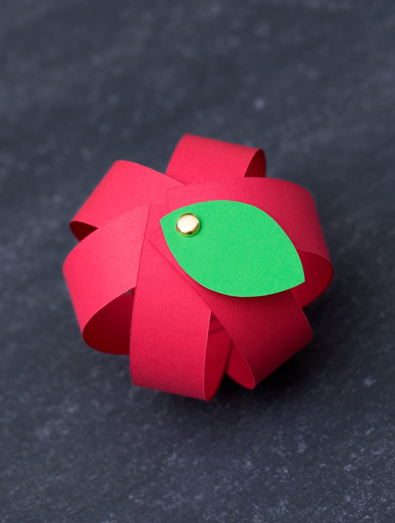 Generate Your Particular Uncomplicated Paper Apple Craft with Absolutely free Printable image regarding Free Printable Paper Crafts titled Crank out Your Individual Very simple Paper Apple Craft with Free of charge Printable