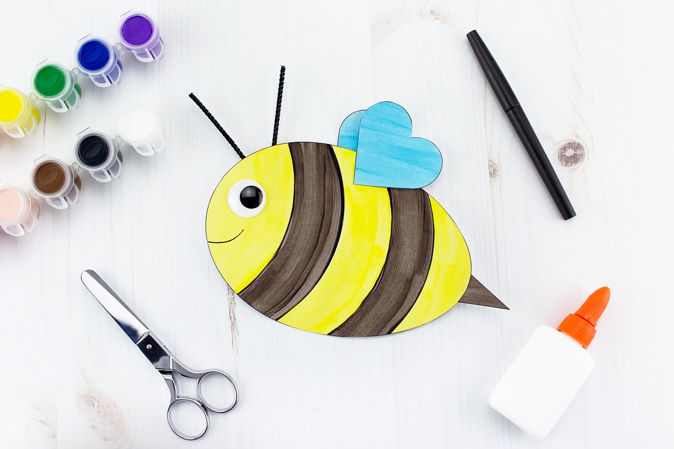 How to Make an Easy and Fun Paper Bee Craft