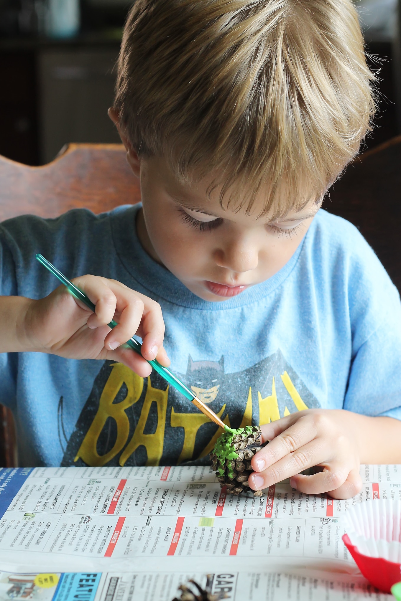 Kids of all ages will enjoy making pine cone apples. They are a creative, colorful fall nature craft for kids!