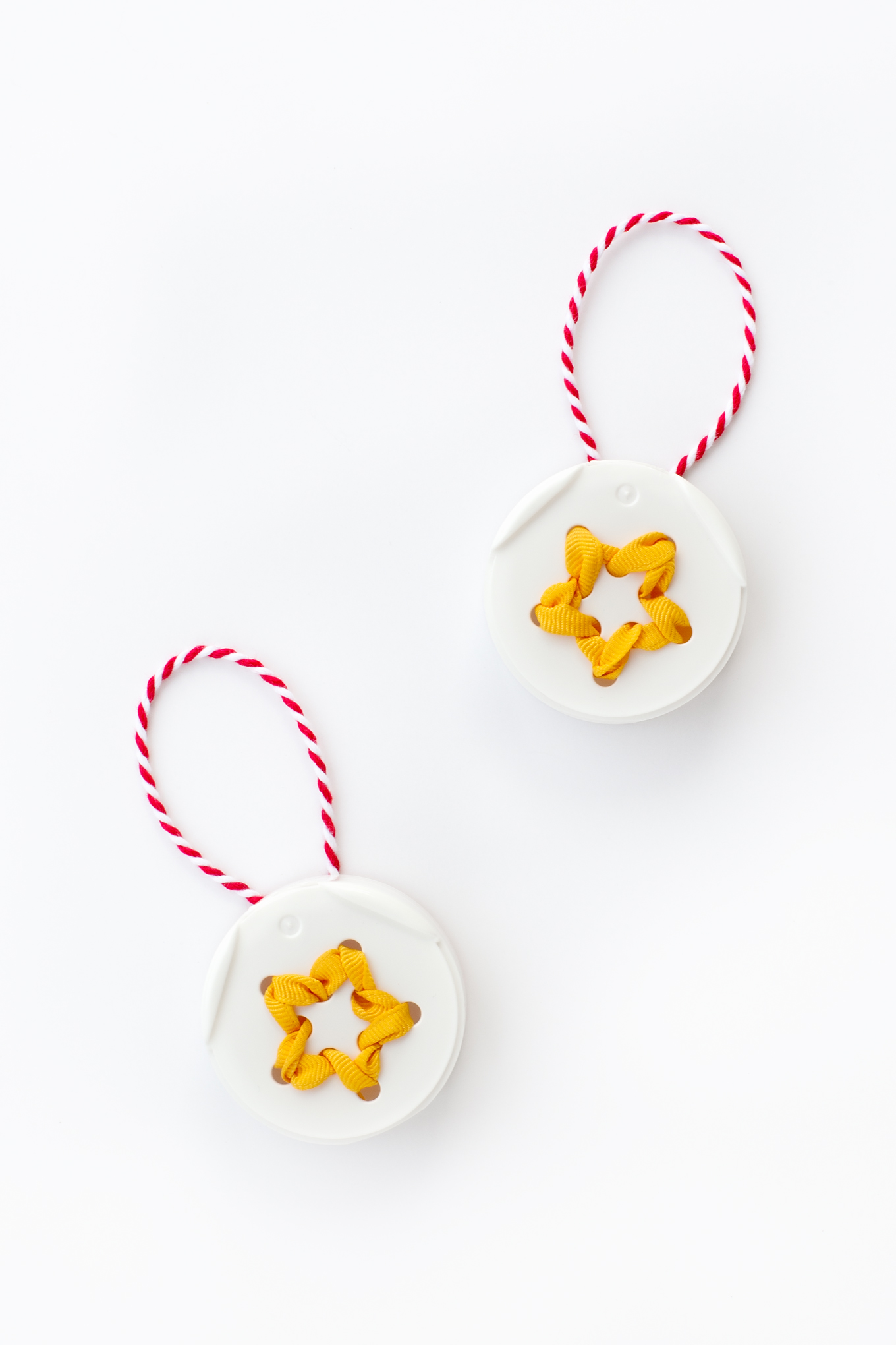 How to Make Easy and Fun Christmas Star Ornaments with Spice Jar Lids How to Make Easy and Fun Christmas Star Ornaments with Spice Jar Lids