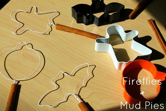 Use cookie cutters to make Halloween Bubble Wands! - Fireflies and Mud Pies