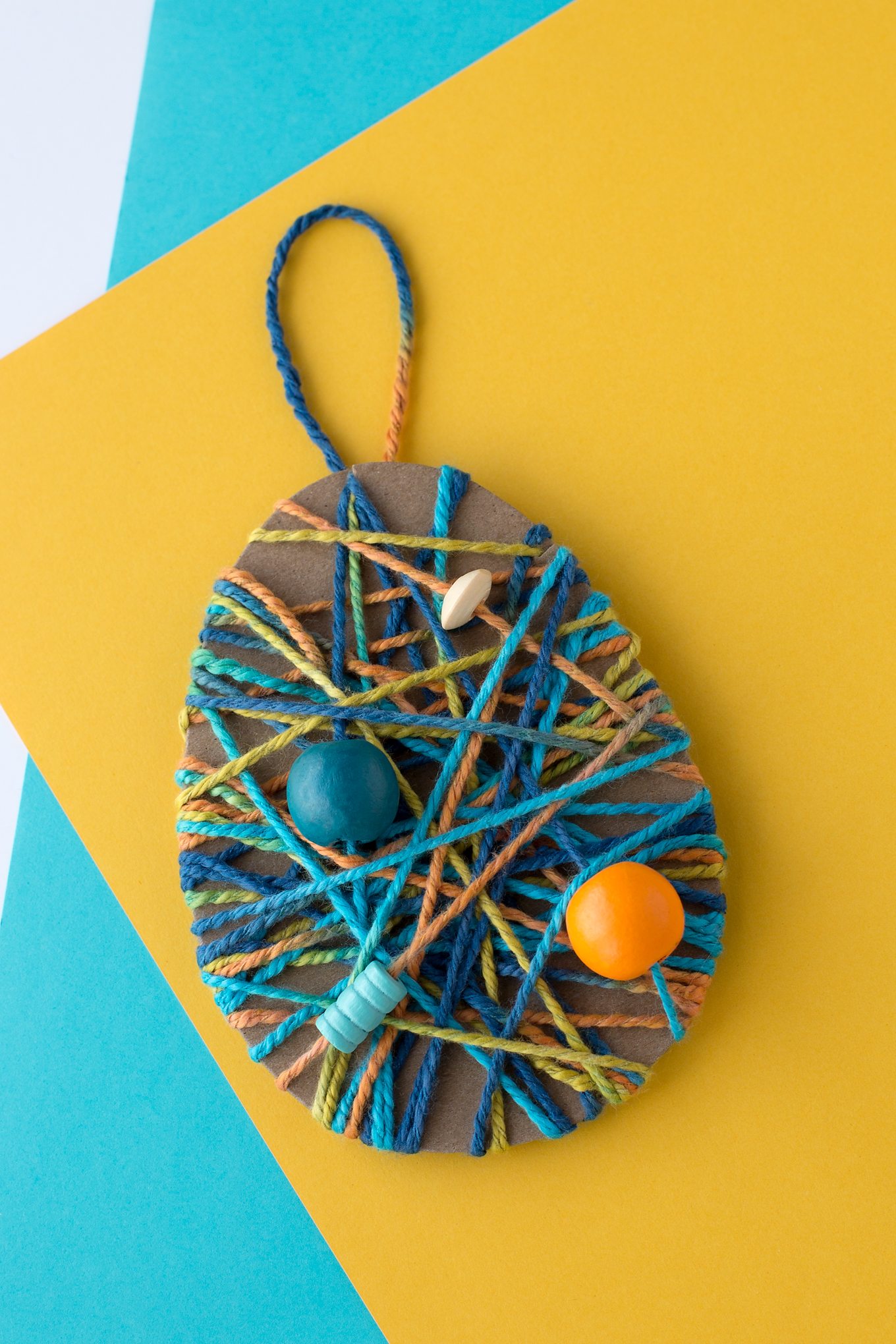 yarn wrapped easter egg craft