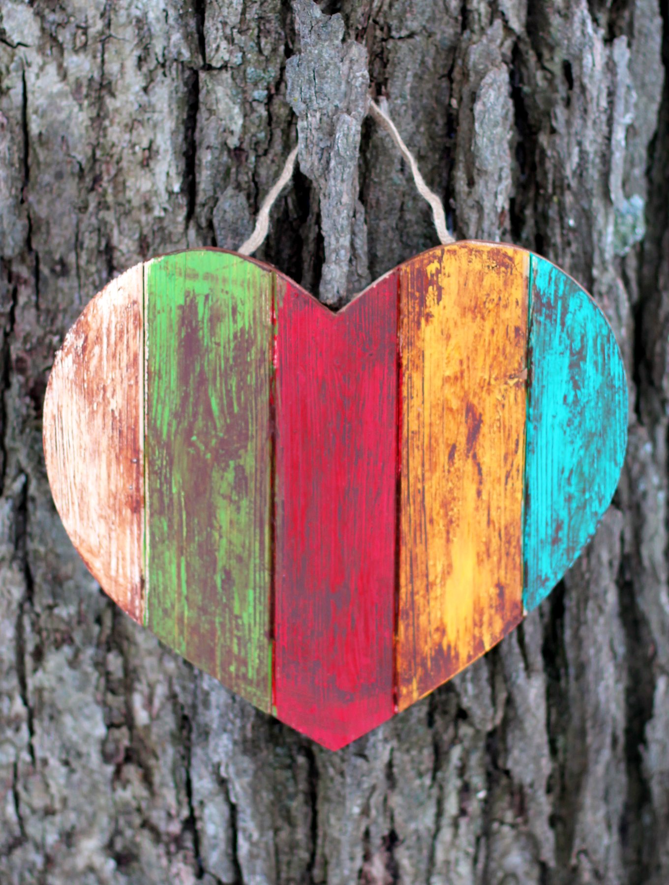 Antiqued Wooden Hearts