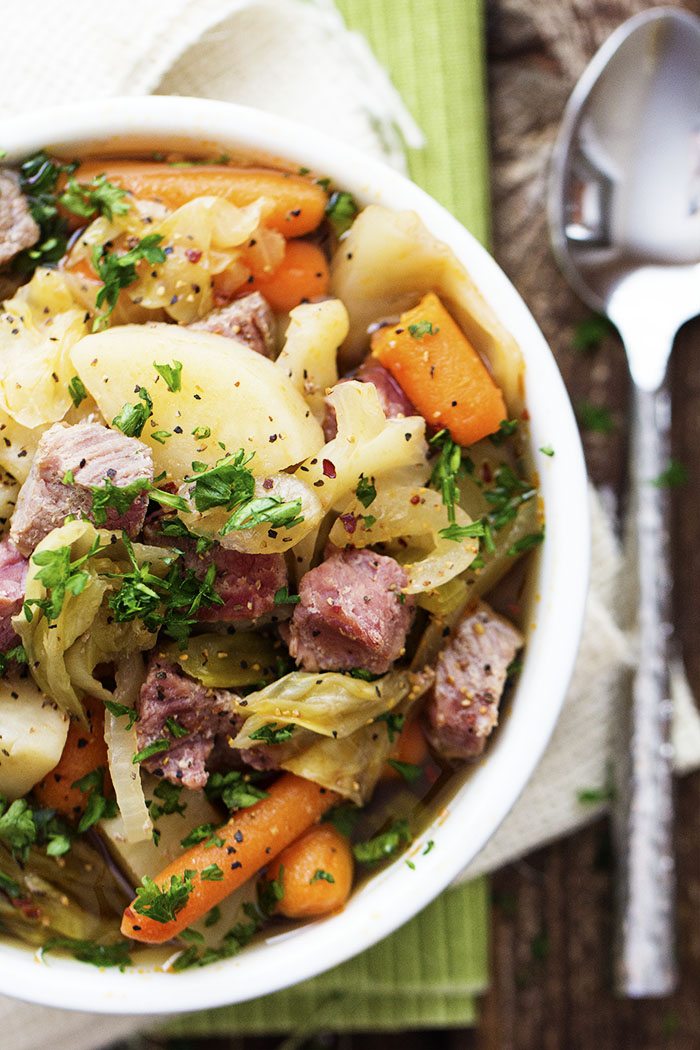 Slow Cooker Corned Beef and Cabbage
