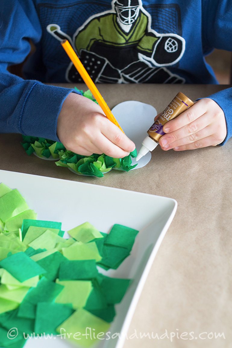 Free Printable Shamrock Craft for Kids | Fireflies and Mud Pies